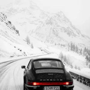 Retro Porsche Winter Snow schwarz weiss rot